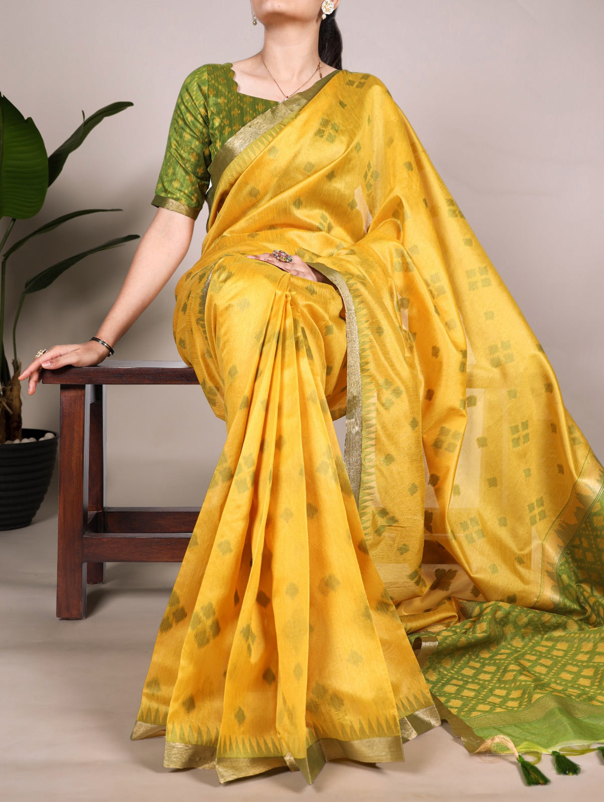 Jacquard Silk Patola Print With Zari Weaving Work Saree