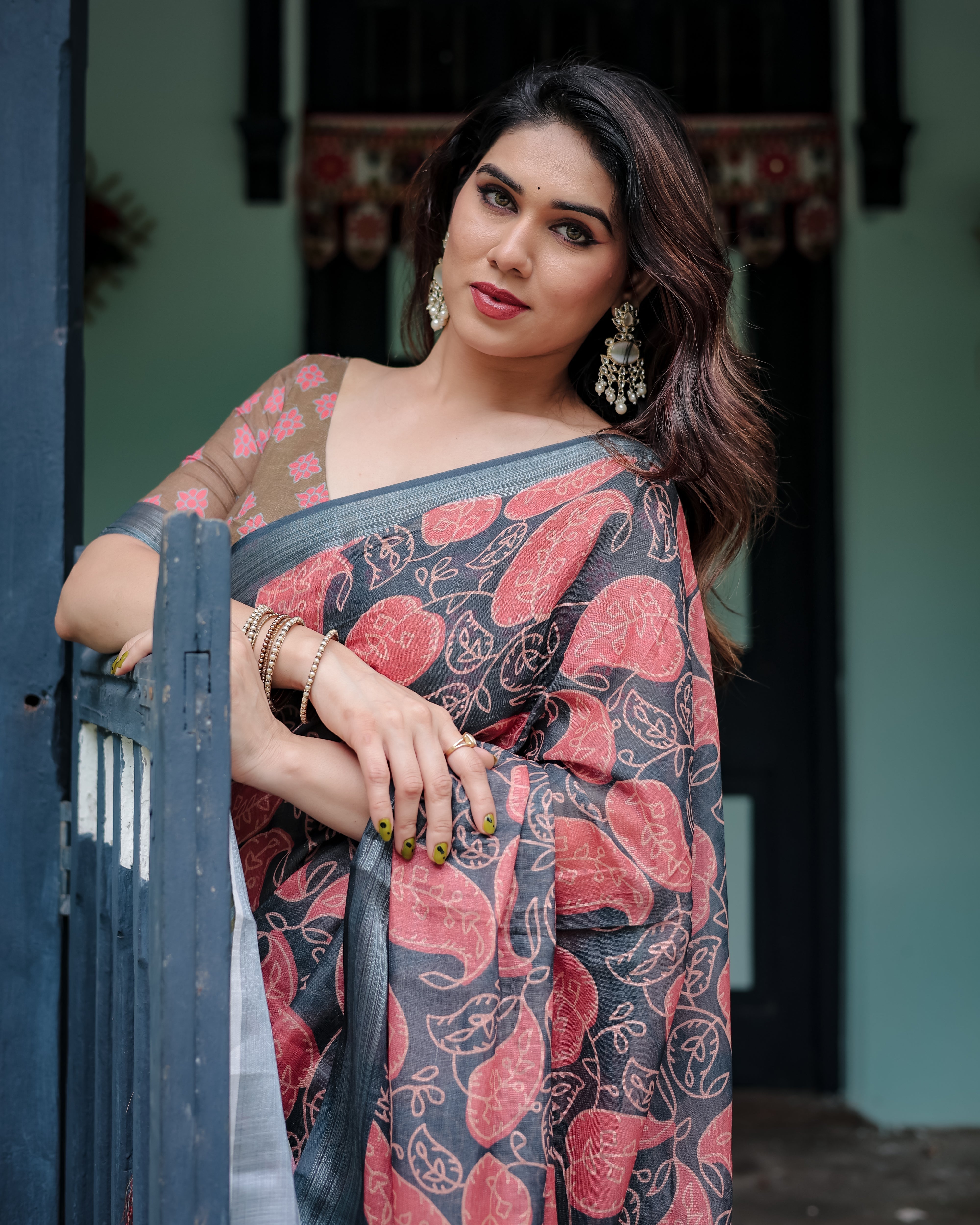 Charcoal Black Pure Cotton Linen Saree with Leafy Paisley Print Blouse and Tassel Detailing LINEN H 111120