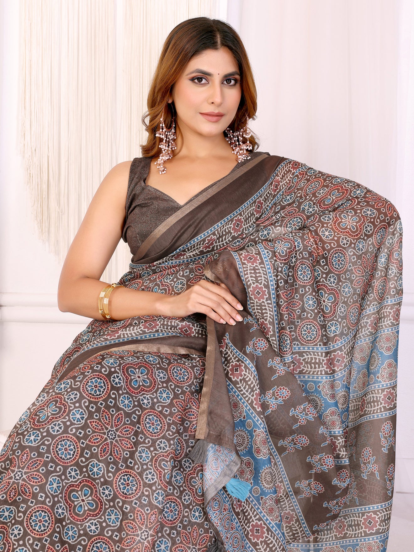 Elegant Chanderi Saree with Ethnic Floral Print