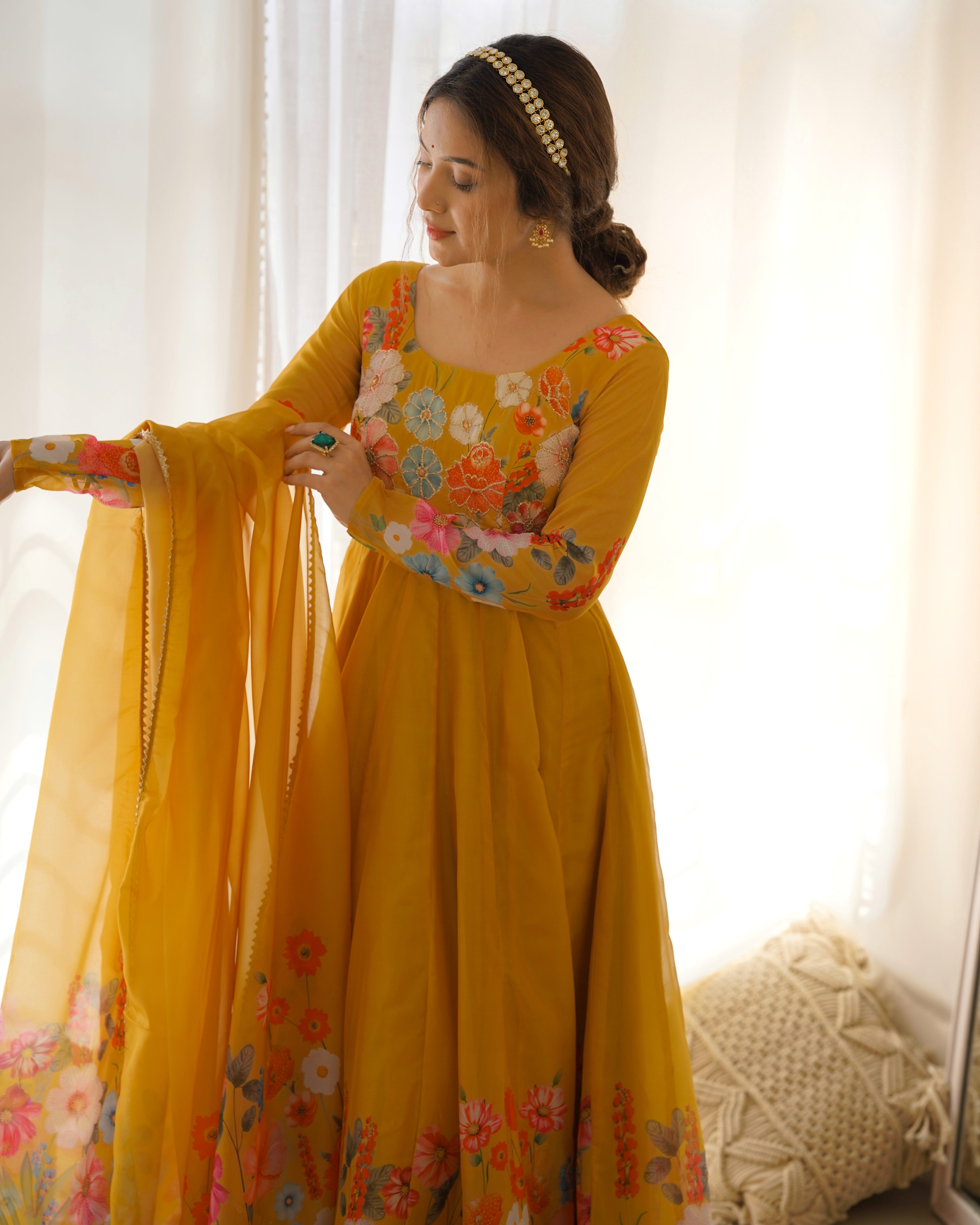 PURE SOFT ORGANJA SILK FABRIC FULLY FLAIR KALI PATTERN AND CANVAS PATTA WITH DUPPTA SET ,PENT READY TO WEAR