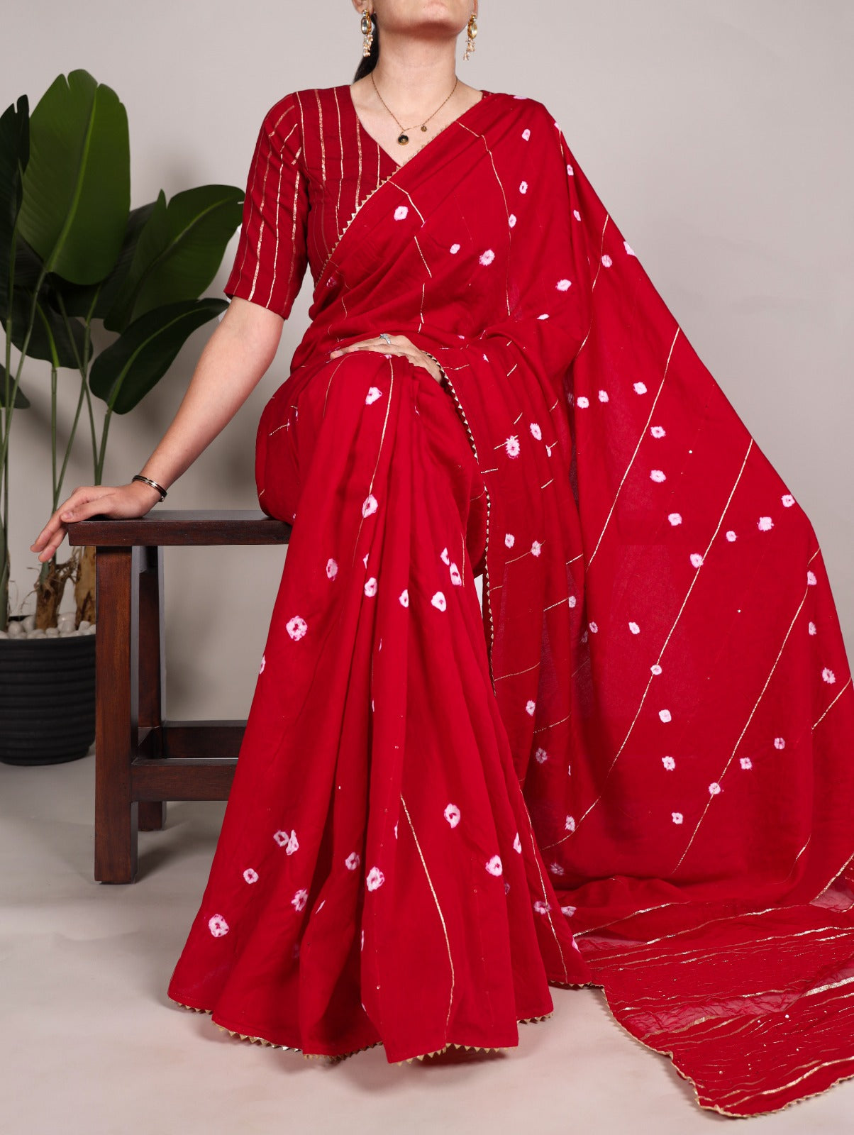 Elegance meets ethereal charm in this enchanting Viscose chanderi saree