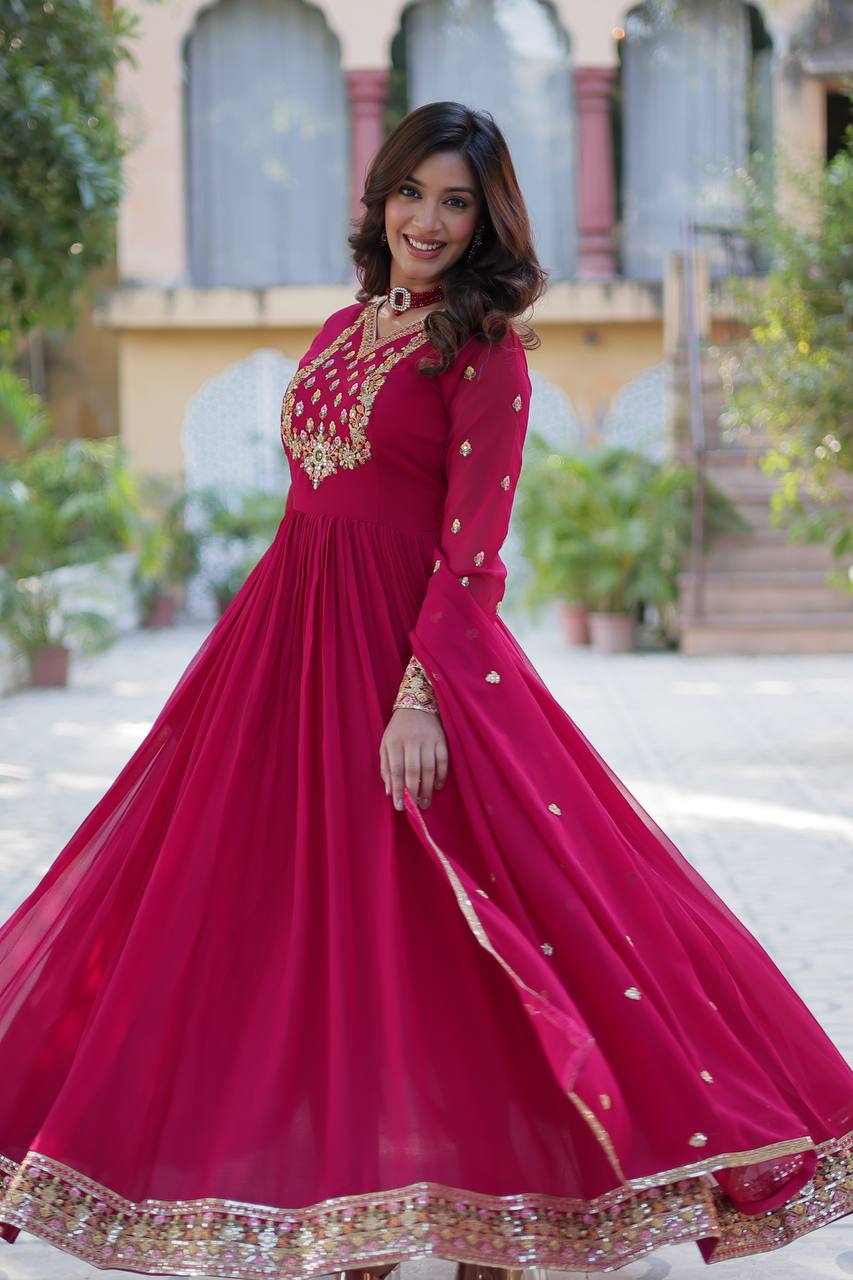 Royal Elegance: Pink Anarkali Suit with Traditional Touch