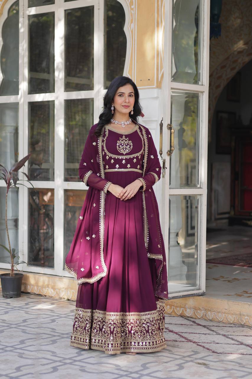 "Gracefully Embellished Kurta with Royal Threadwork Elegance"