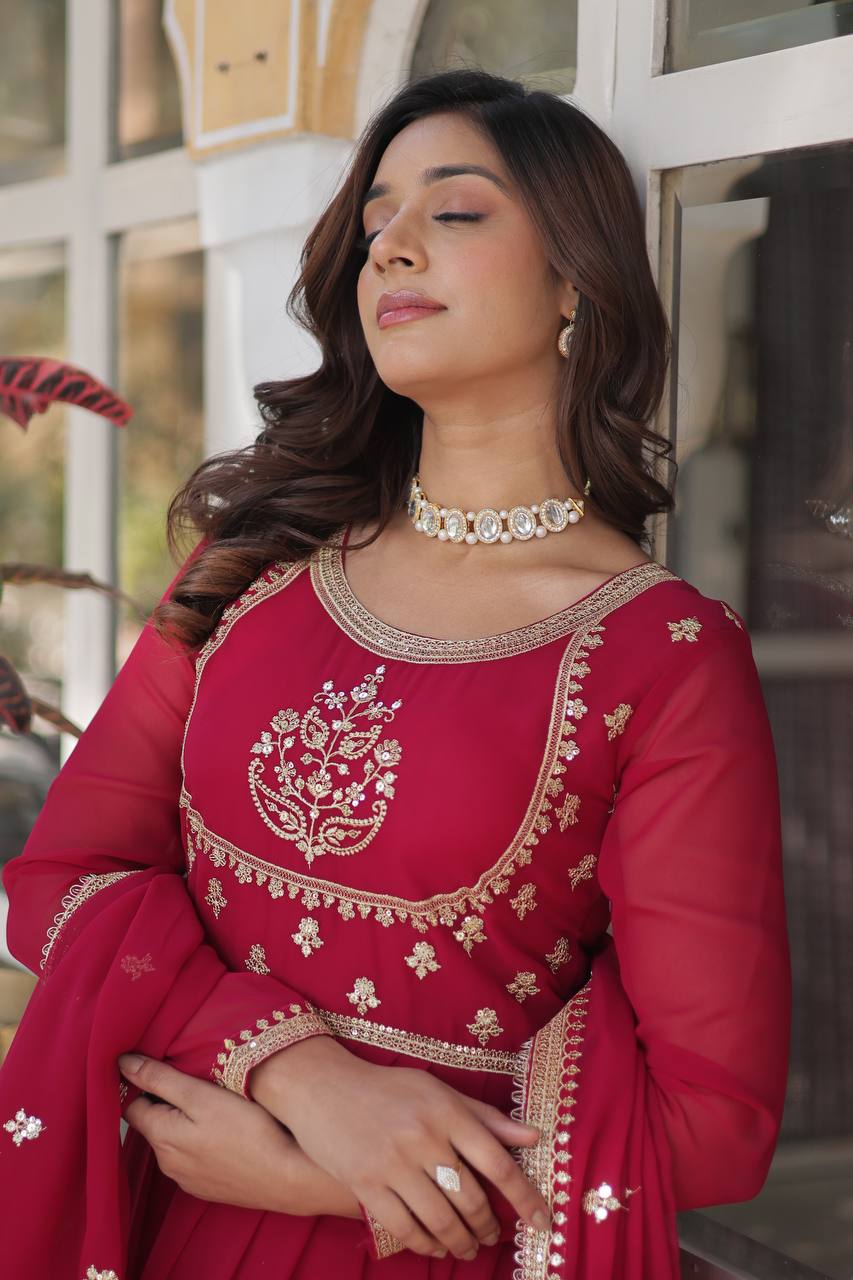 "Gracefully Embellished Kurta with Royal Threadwork Elegance"