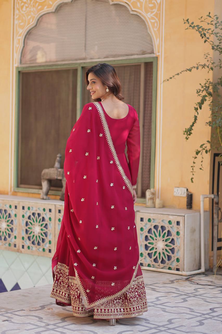 "Gracefully Embellished Kurta with Royal Threadwork Elegance"