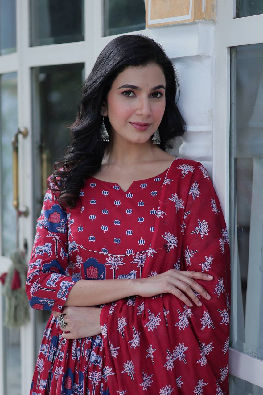 RED READYMADE KURTI WITH PANT DUPATTA SET