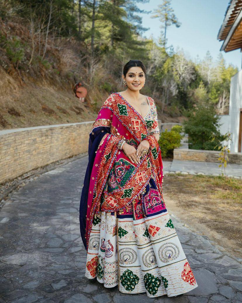 NEW DESIGNER PRINTED LAHENGA CHOLI