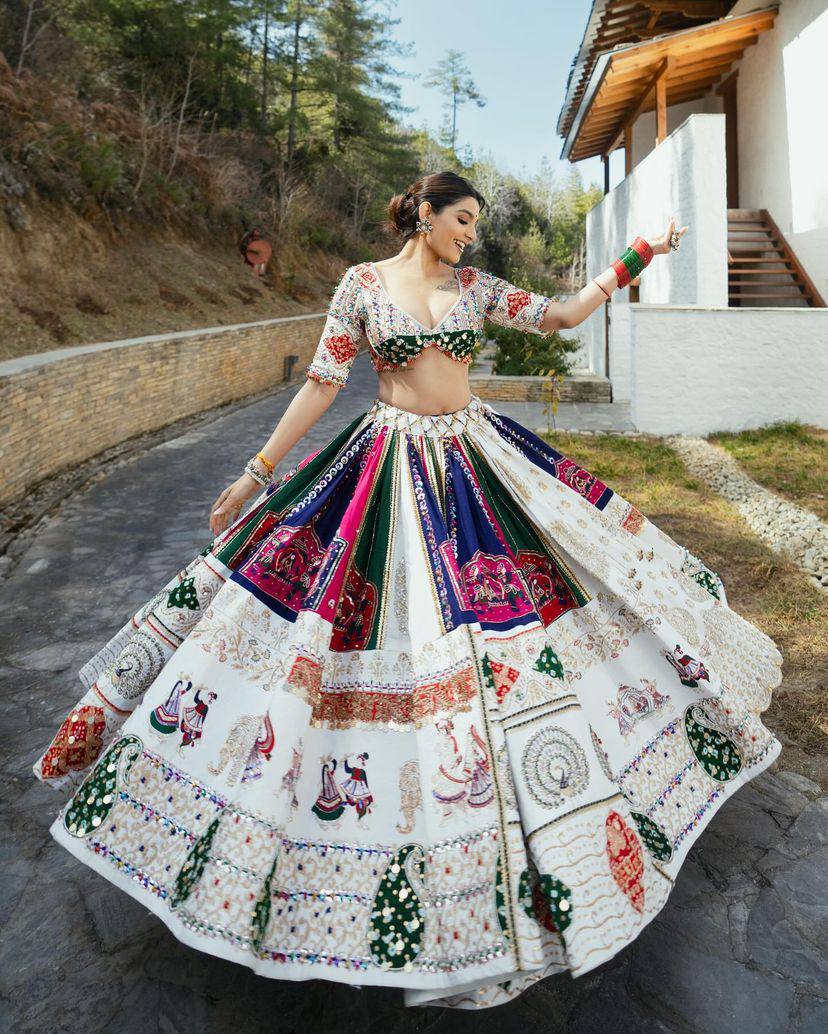 NEW DESIGNER PRINTED LAHENGA CHOLI