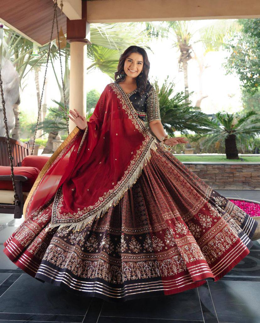 NEW DESIGNER NAVRATRI SPECIAL PRINTED LAHENGA CHOLI