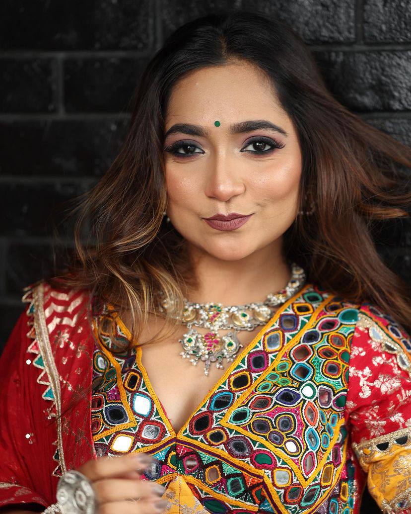 NEW NAVRATRI SPECIAL DESIGNER PRINTED LAHENGA CHOL