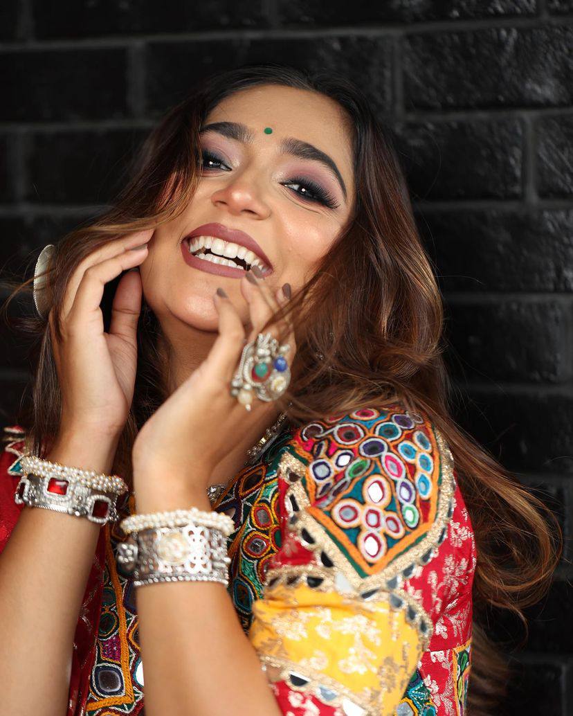 NEW NAVRATRI SPECIAL DESIGNER PRINTED LAHENGA CHOL