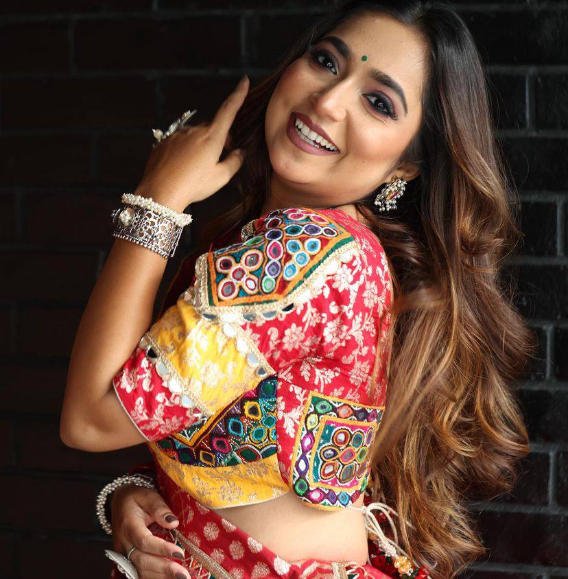 NEW NAVRATRI SPECIAL DESIGNER PRINTED LAHENGA CHOL