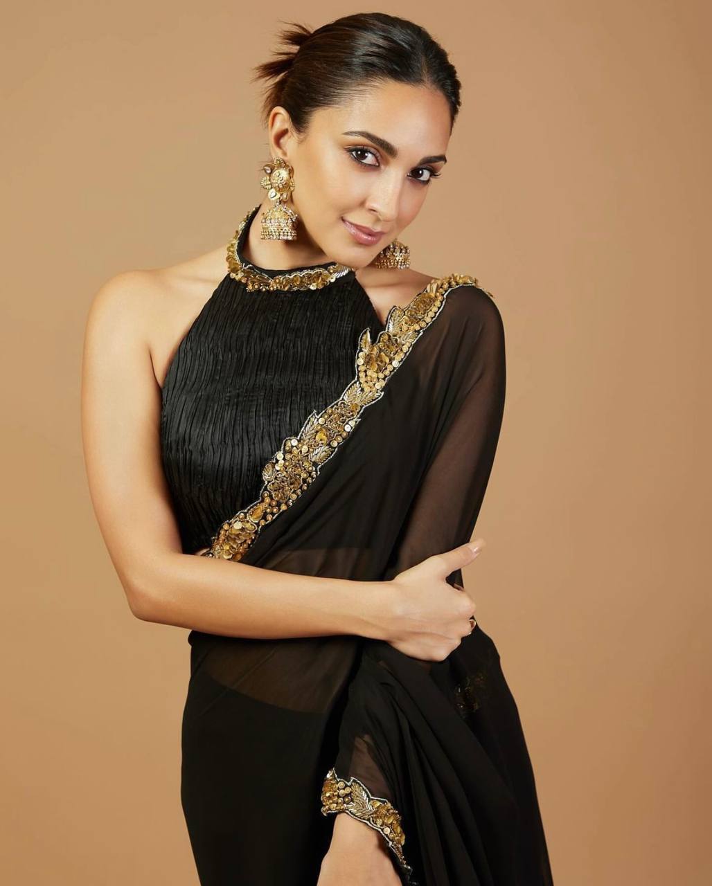 Black hot saree