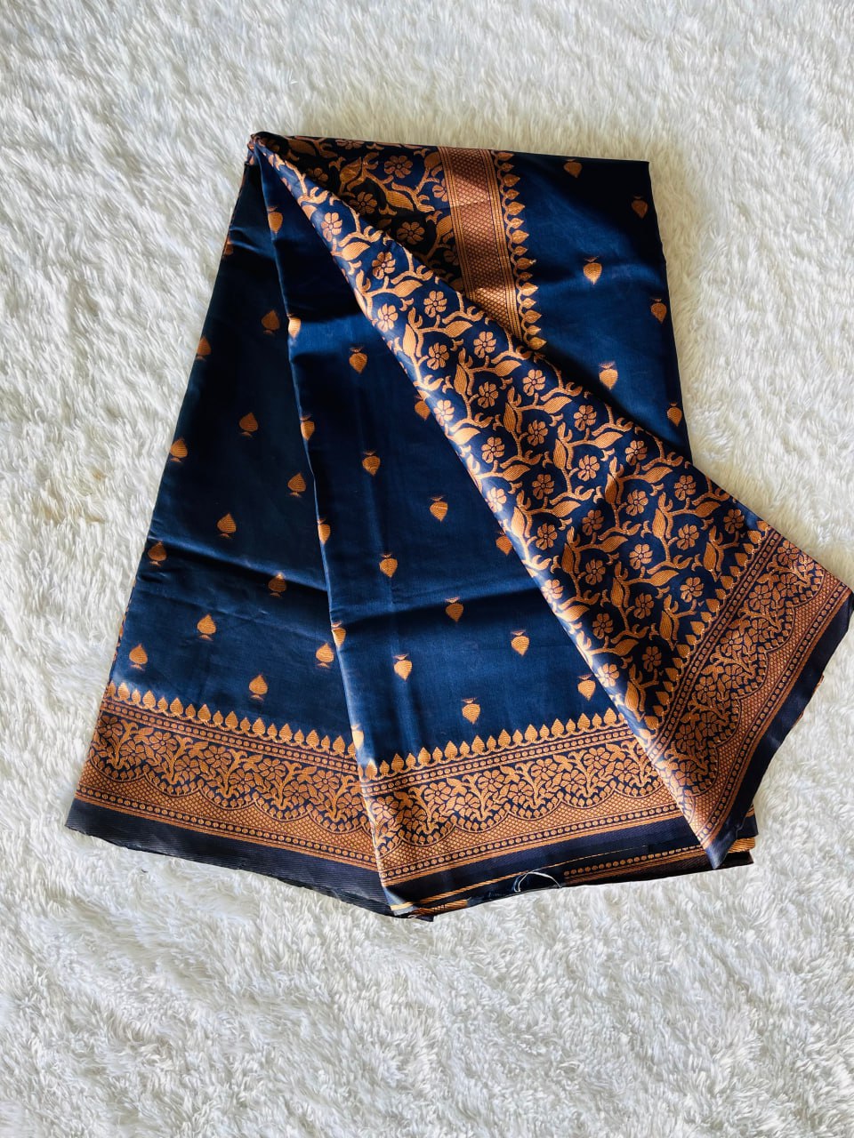 Banarasi Silk Saree with Gold Zari Weaving and Traditional Motifs
