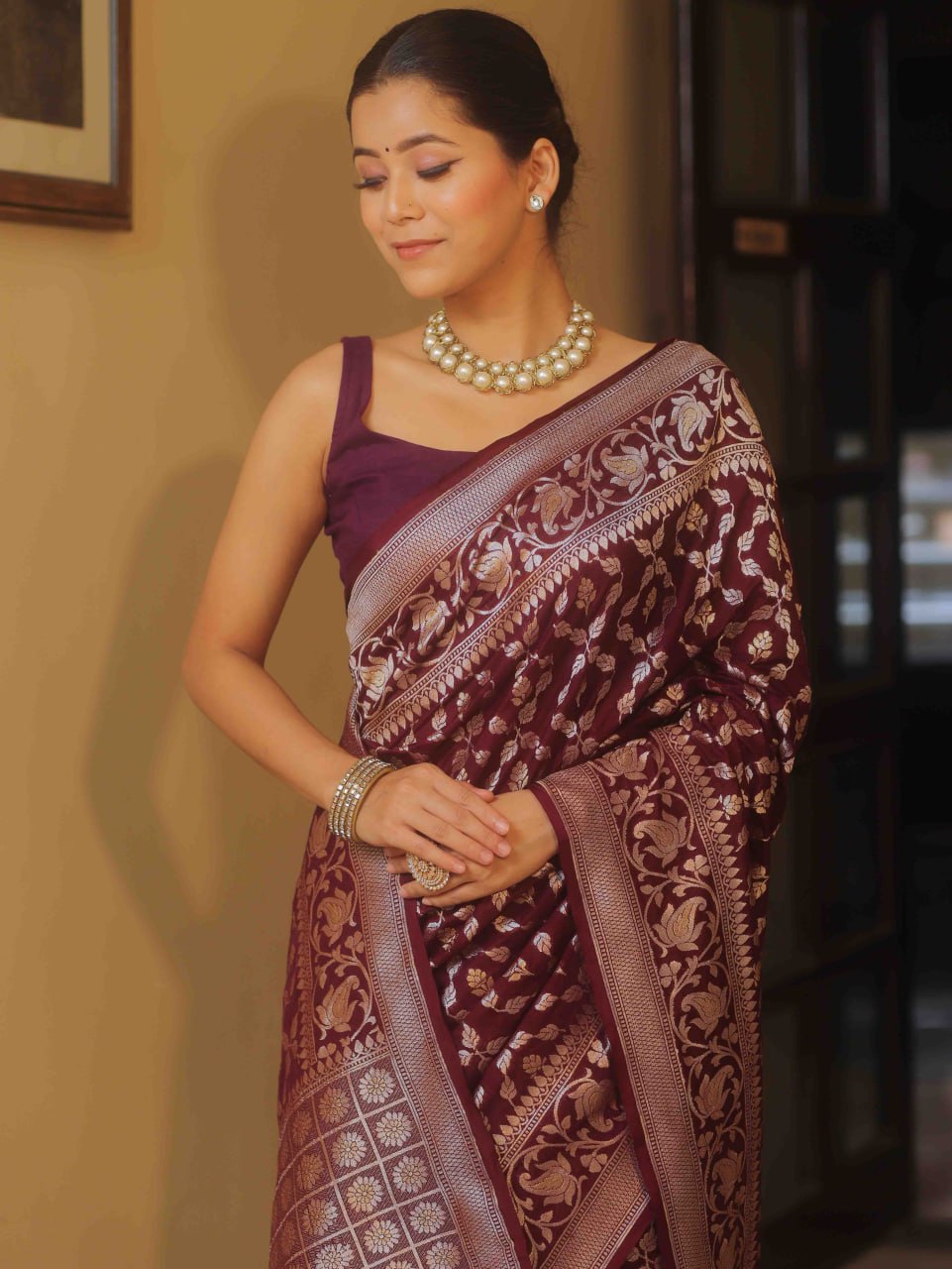 Elegant Banarasi Silk Saree with Silver Zari Weaving & Rich Pallu